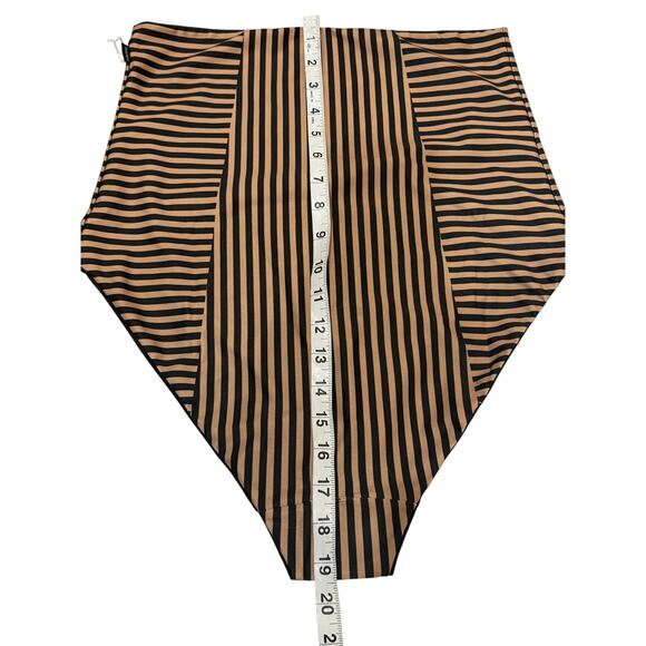 Baiia Swimwear Tulum/Valencia - Picture 7 of 16